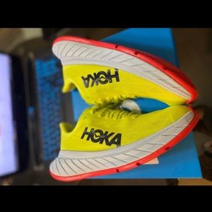 Hoka Carbon X 2 like new